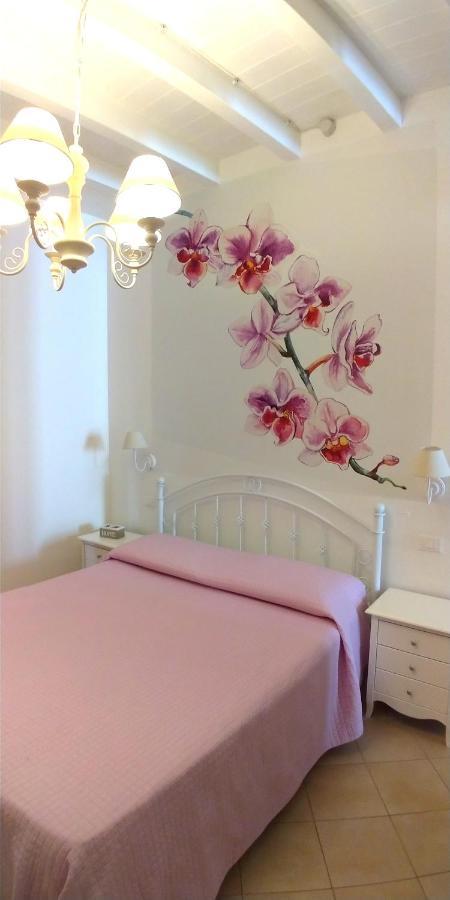 My Monopoli- Casa Dei Fiori "Orchidea" Centro Storico Hotel Luaran gambar